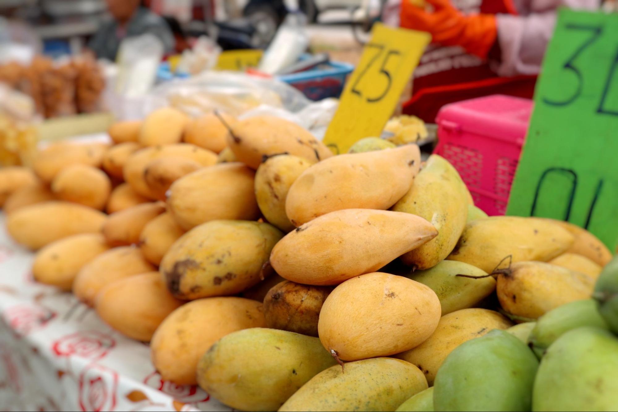 Mango at street food